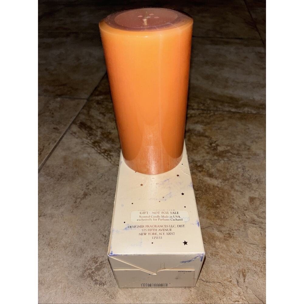 NOS Vintage Cacharel Anais Anais 6” Tall Perfumed Pillar Candle 22 oz